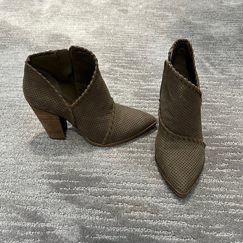 Vince Camuto boots